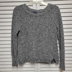 GAP Gray Merle Crew Neck Sweater Size XS